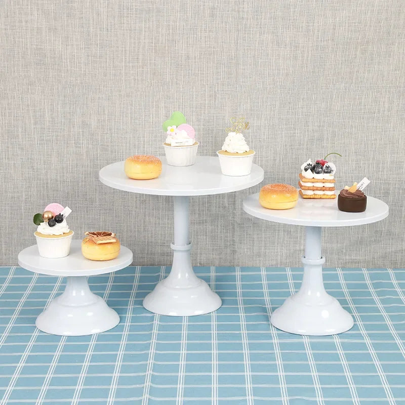 Trio de Suportes Metálicos para Bolos e Doces 20/25/30cm